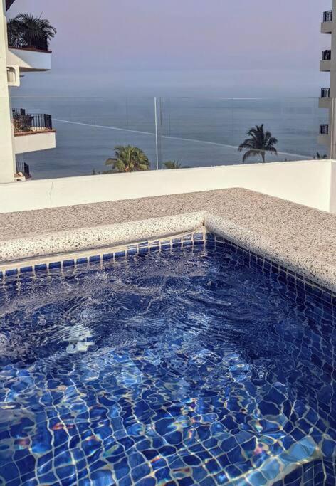 Ocean View Penthouse In P.V. Romantic Zone 푸에르토 발라타 외부 사진