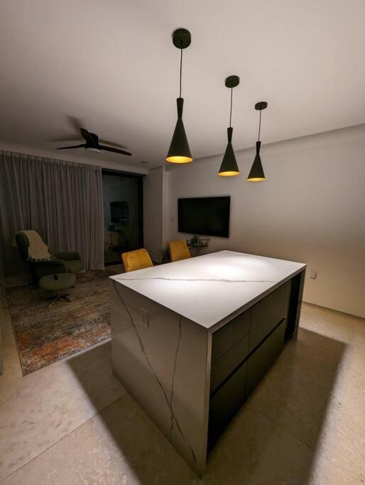 Ocean View Penthouse In P.V. Romantic Zone 푸에르토 발라타 외부 사진